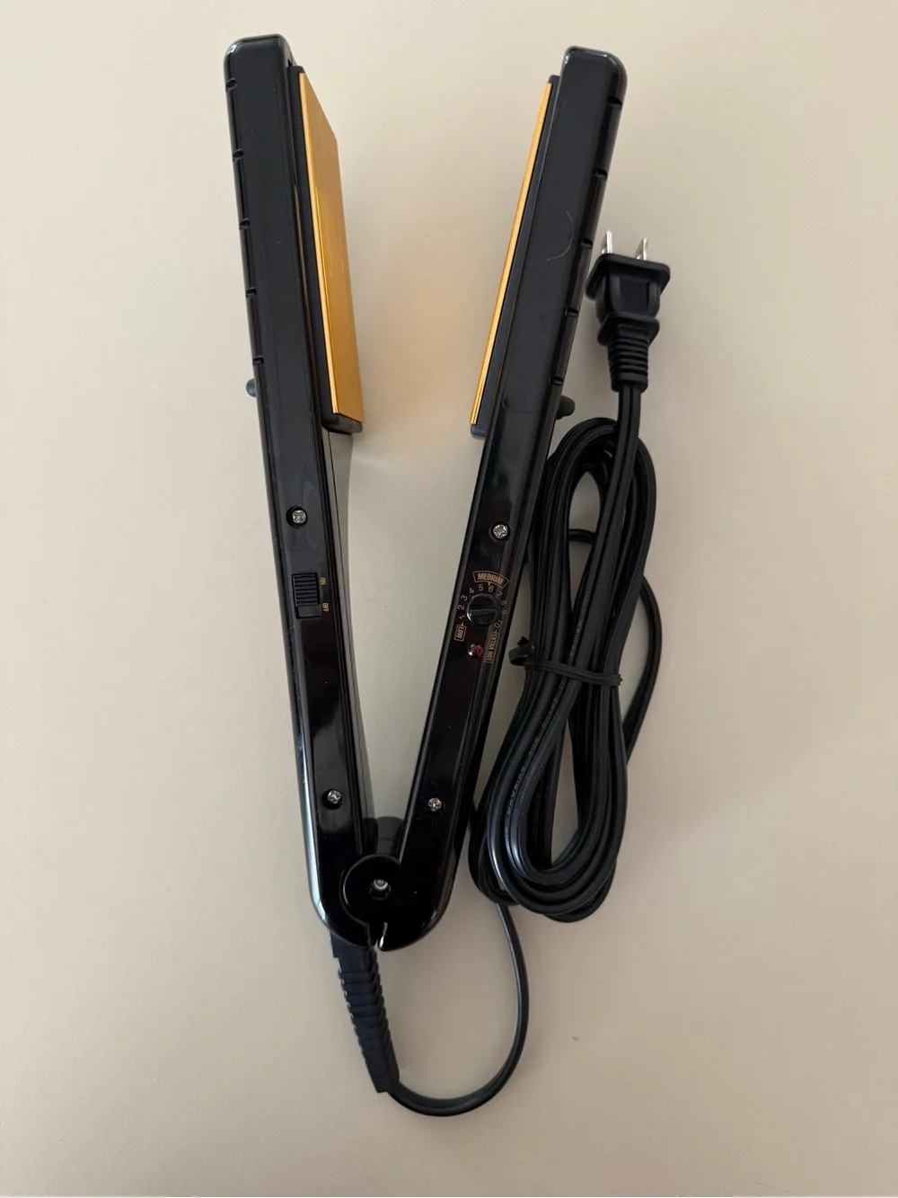 Hot Tools- Helen of Troy Hot Iron